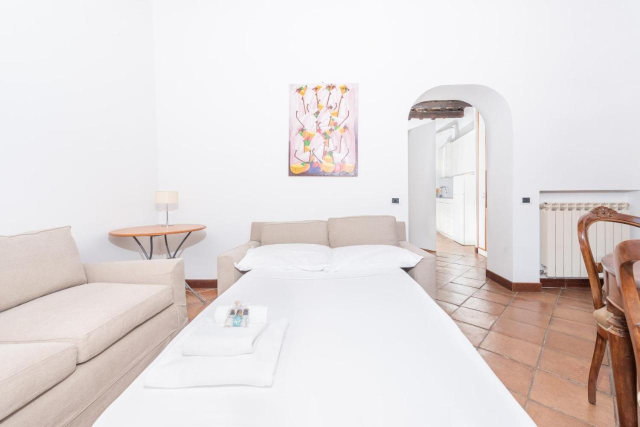 Stunning Campo De Fiori Apartment With Terrace Рим Екстериор снимка