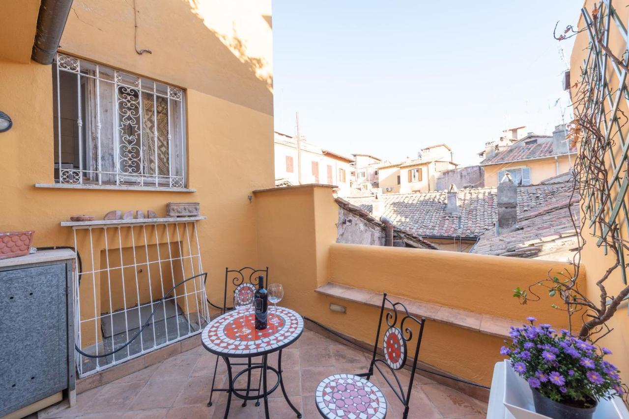 Stunning Campo De Fiori Apartment With Terrace Рим Екстериор снимка